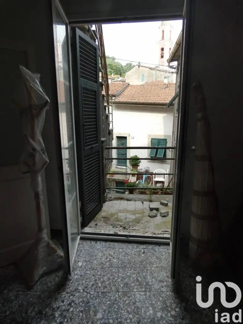 Quadrilocale via quattro novembre 58, Castello, Carro - foto 5