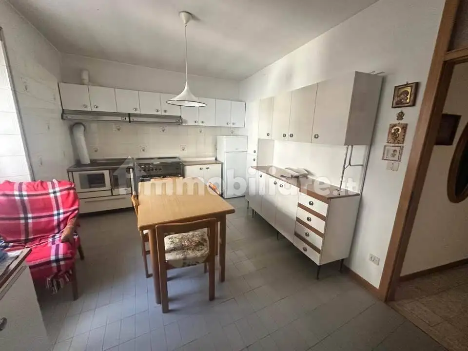 Appartamento buono stato, secondo piano, Corné, Brentonico - foto 2