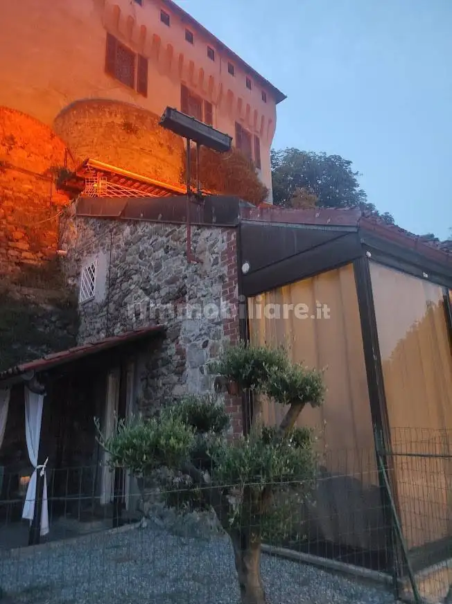 Casa indipendente in affitto a Roppolo