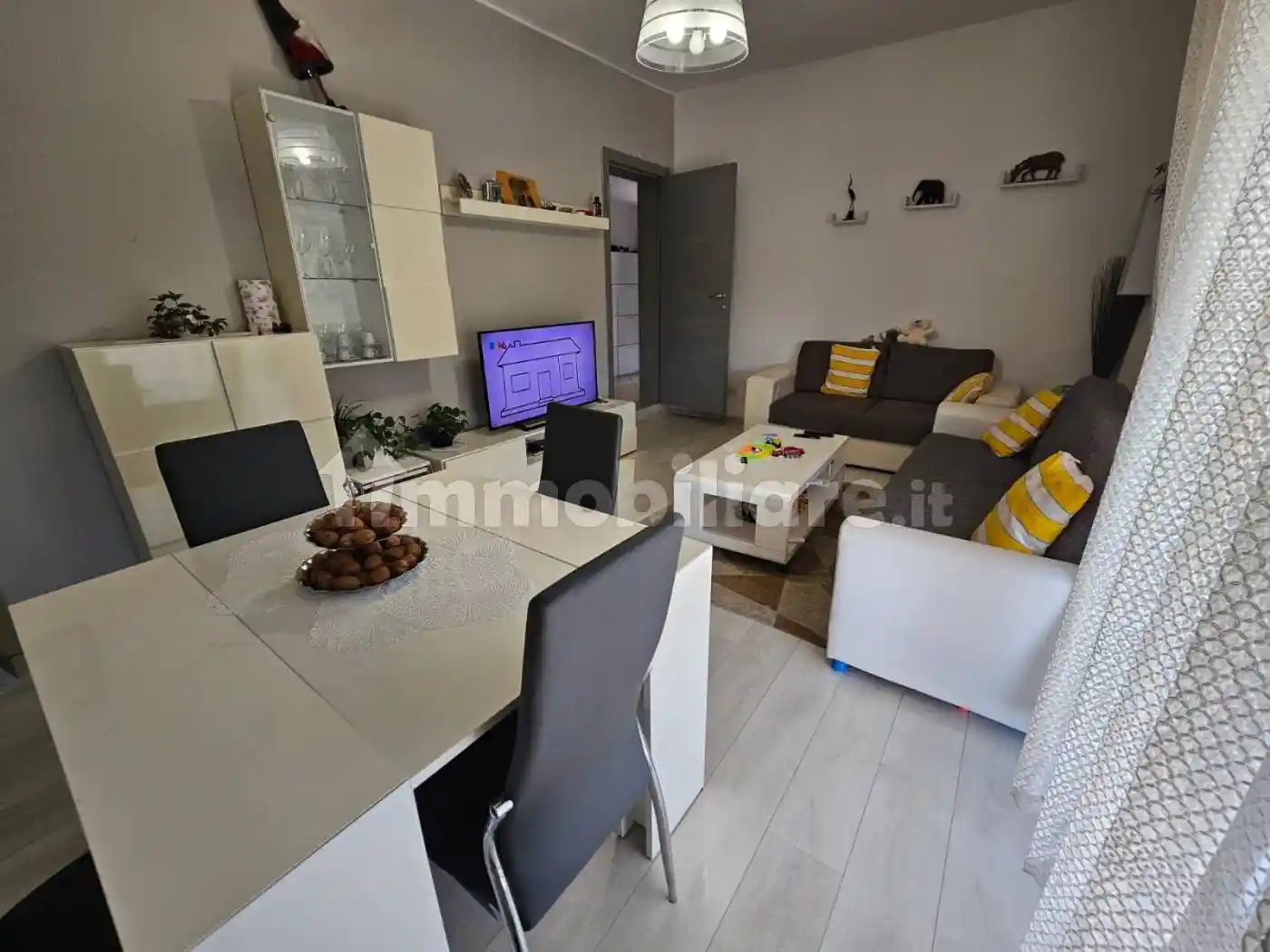 Quadrilocale via Santa Marta 6, Sant'Abbondio, Como - foto 2