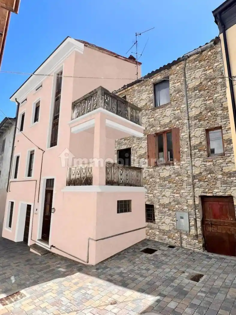 Villetta a schiera in vendita a Alta Val Tidone