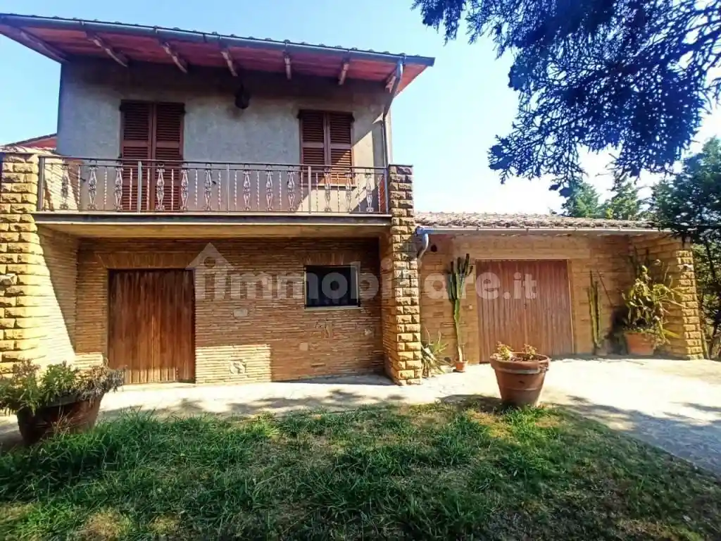 Terratetto unifamiliare via Giuseppe Garibaldi, Gioiella, Castiglione del Lago - foto 2