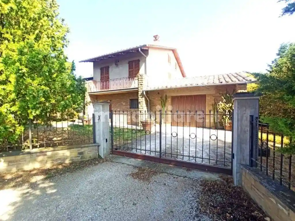 Terratetto unifamiliare via Giuseppe Garibaldi, Gioiella, Castiglione del Lago - foto 3