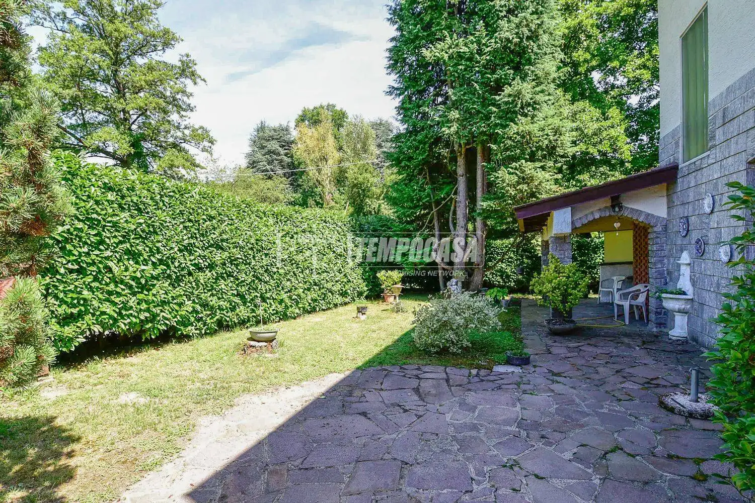 Villa in vendita a Capiago Intimiano