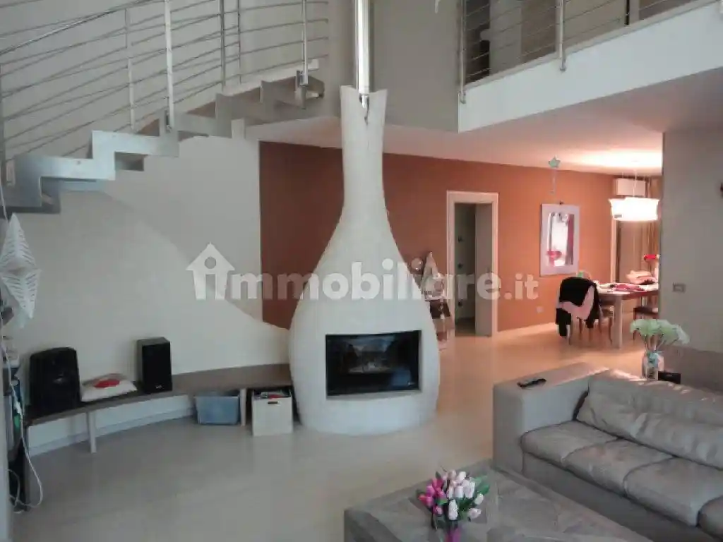 Villa in vendita a Russi