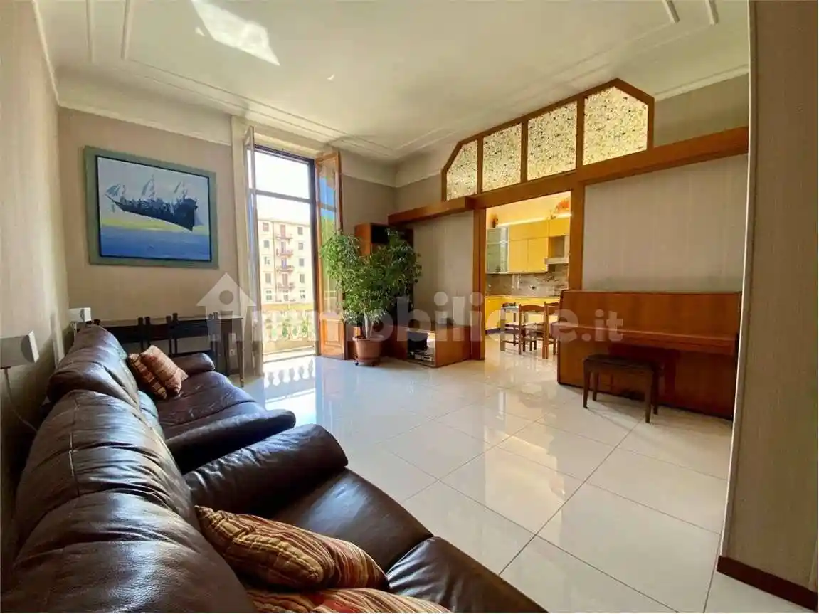 Quadrilocale buono stato, terzo piano, Buenos Aires, Milano - foto 2