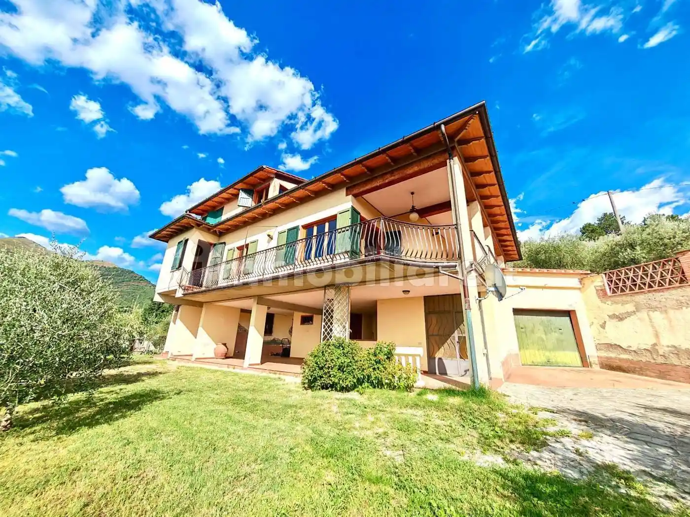 Villa in vendita a Reggello