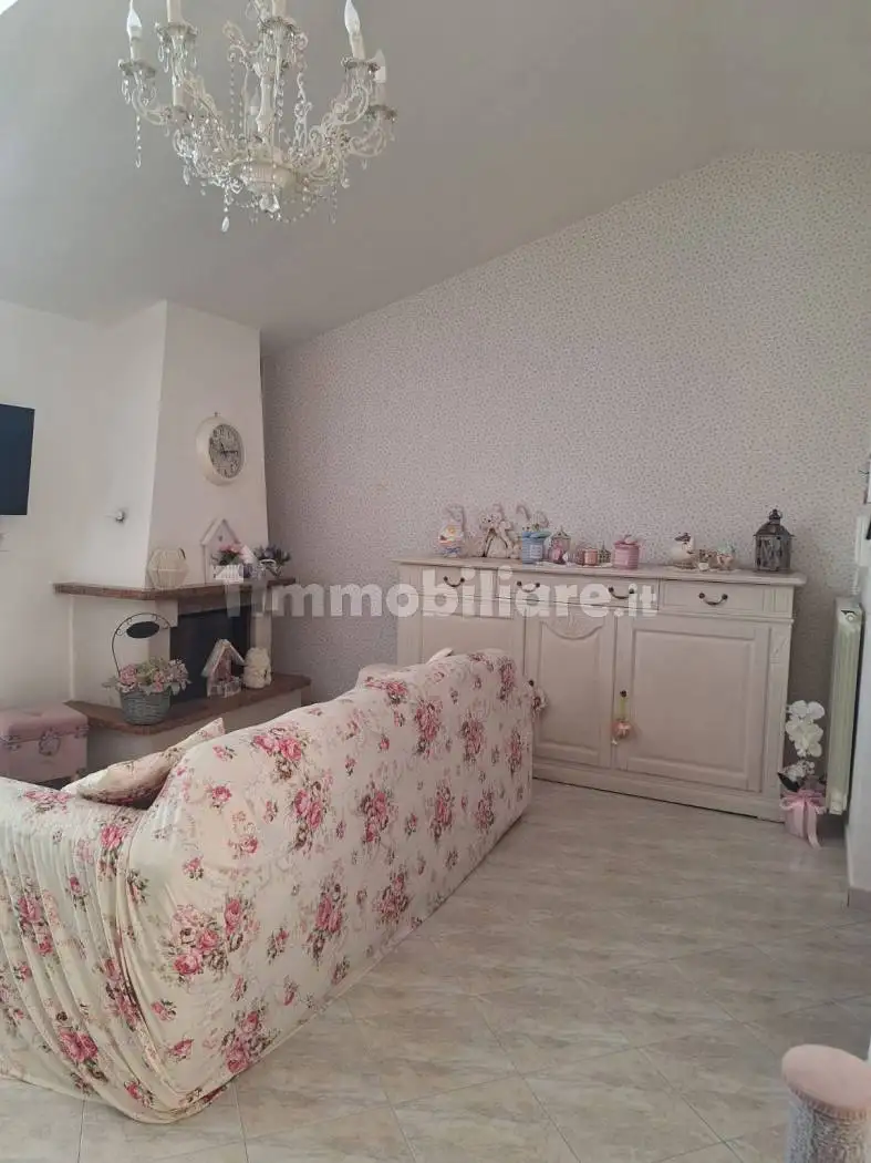 Trilocale via Tito Livio 18, Arpaia - foto 5