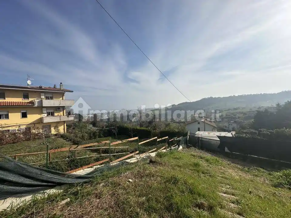 Trilocale via Giovanni Falcone 16, Colonnella - foto 2