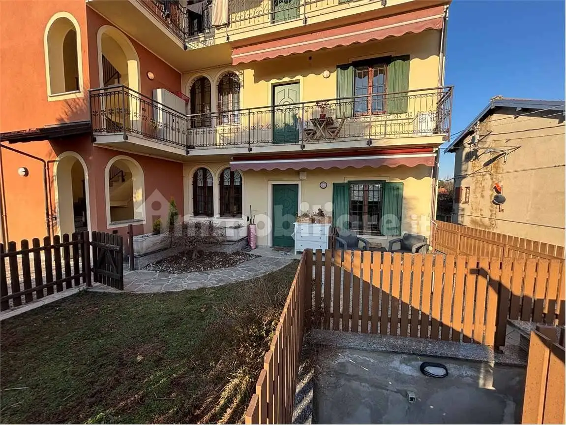 Appartamento in vendita a Agrate Conturbia