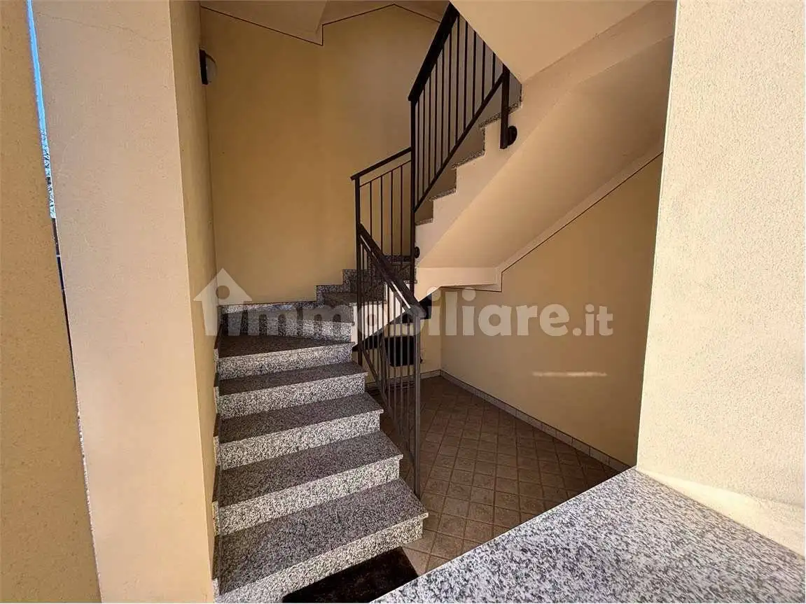 Bilocale via marconi, 23, Agrate, Agrate Conturbia - foto 2