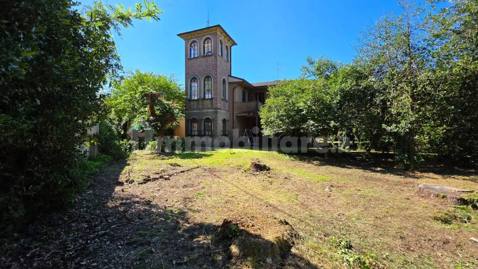 Villa in vendita a Malnate