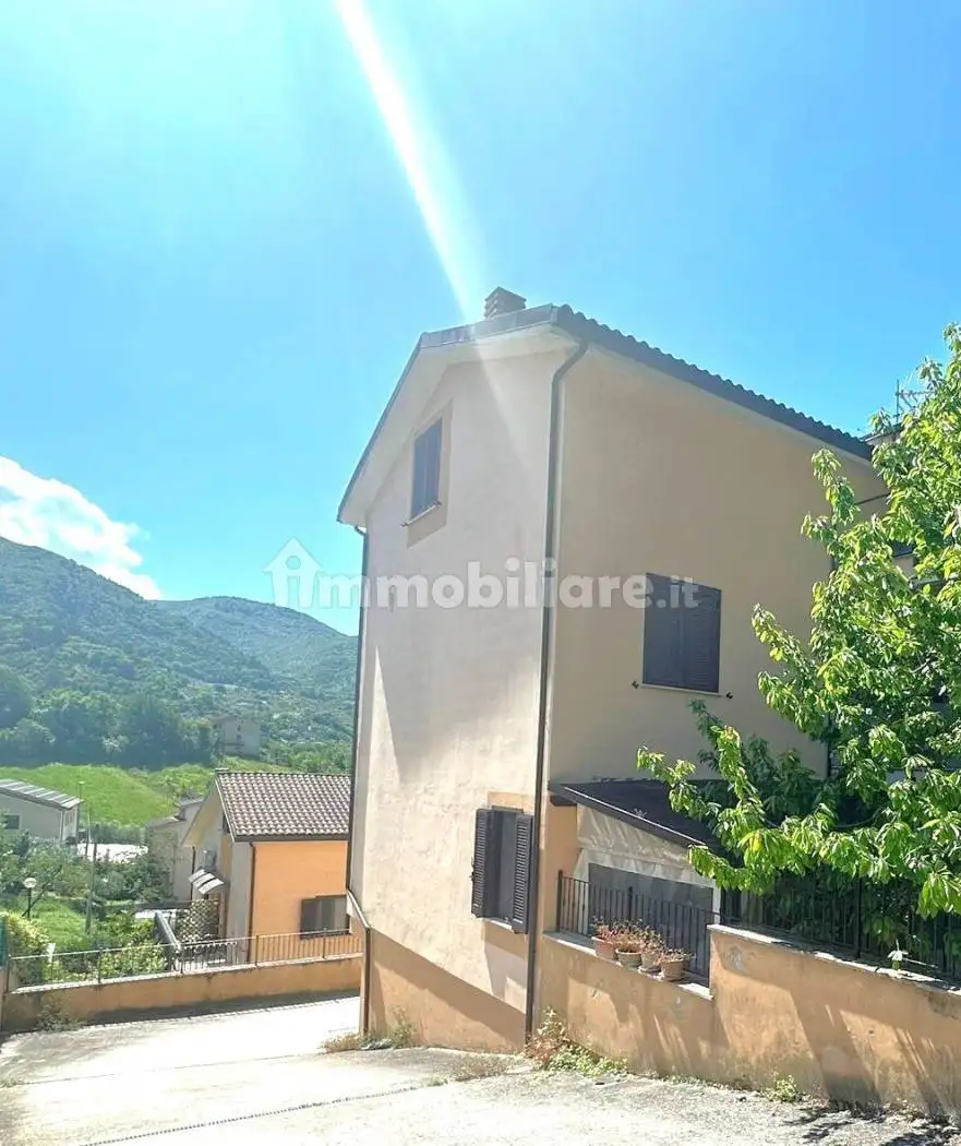 Trilocale via della Grotta, Centro, Arrone - foto 3