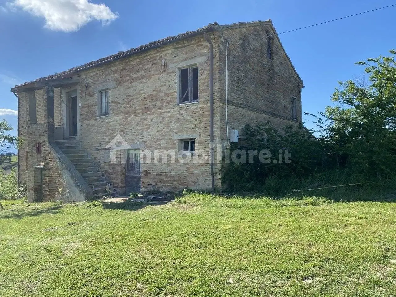 Rustico - Casale in vendita a Montelupone