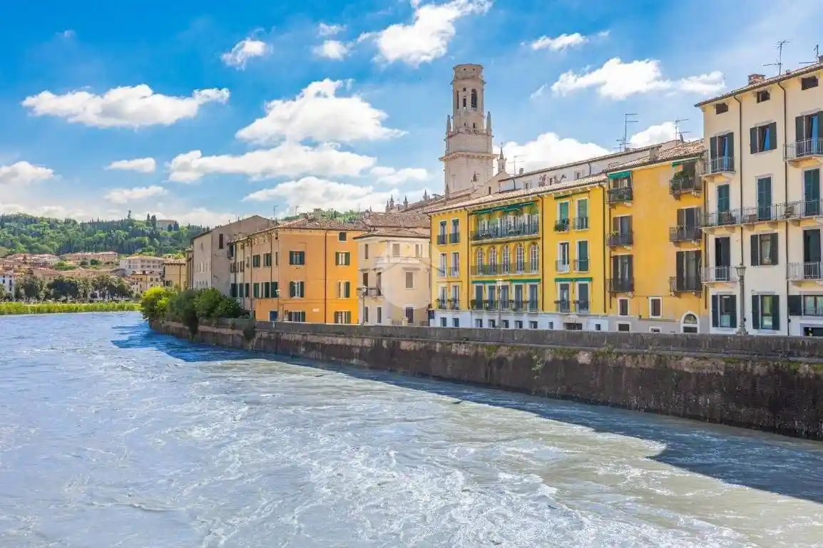 Appartamento in vendita a Verona