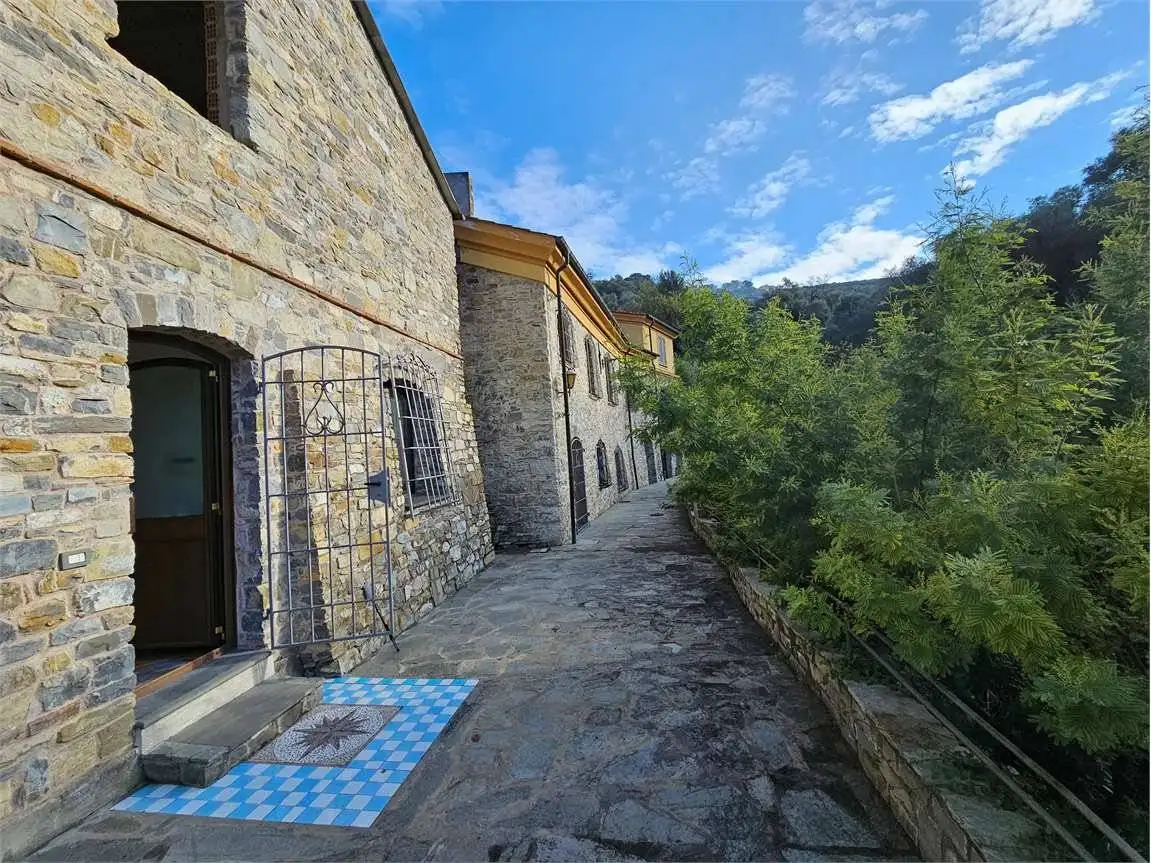 Appartamento in vendita a Diano San Pietro