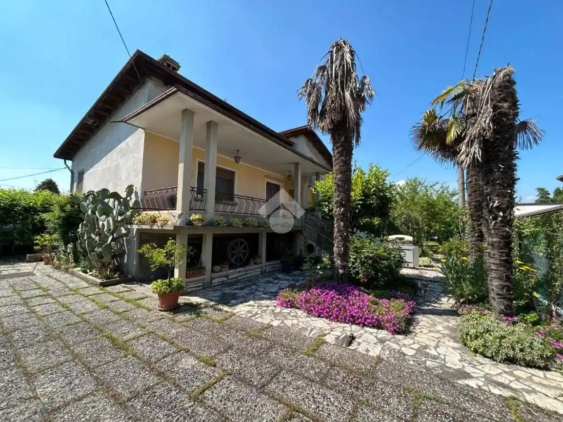 Villa unifamiliare via Antonio Gramsci, Centro, Calvisano - foto 2