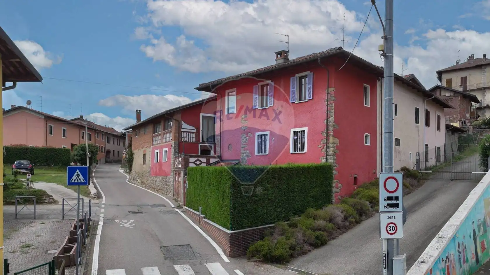 Terratetto unifamiliare via Andrea Remmert 2/A, Camburzano - foto 3