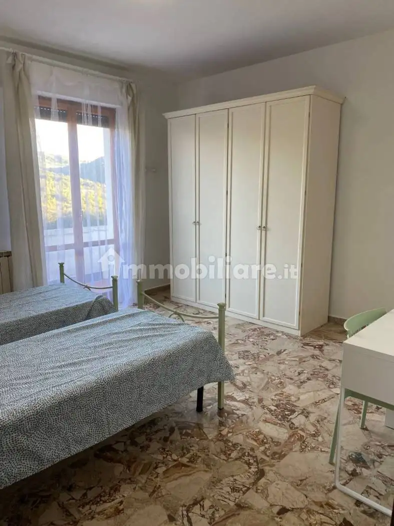 Quadrilocale via Ugo Betti 40, Centro, Castelraimondo - foto 2