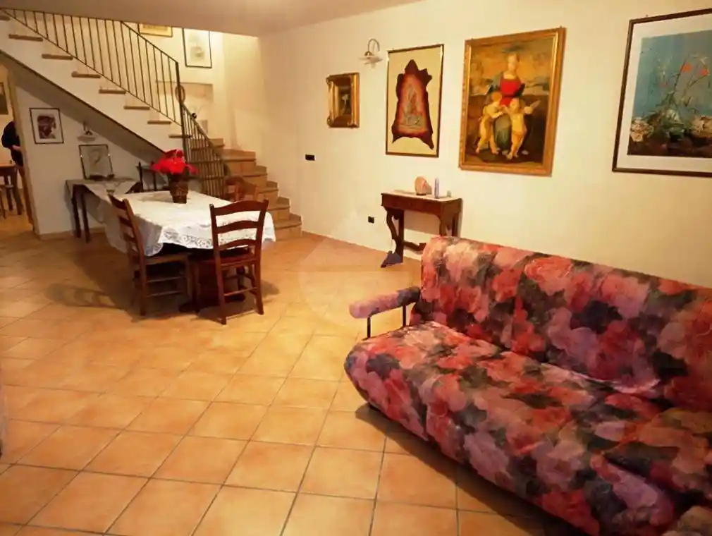 Terratetto unifamiliare 143 m², Centro, Celico - foto 3