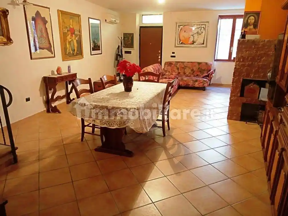 Terratetto unifamiliare 143 m², Centro, Celico - foto 4