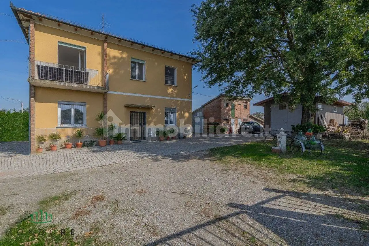 Casa indipendente in vendita a Bologna