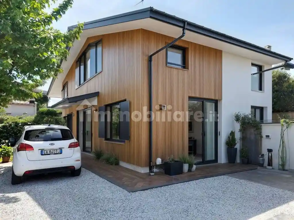 Villa in vendita a Forte dei Marmi