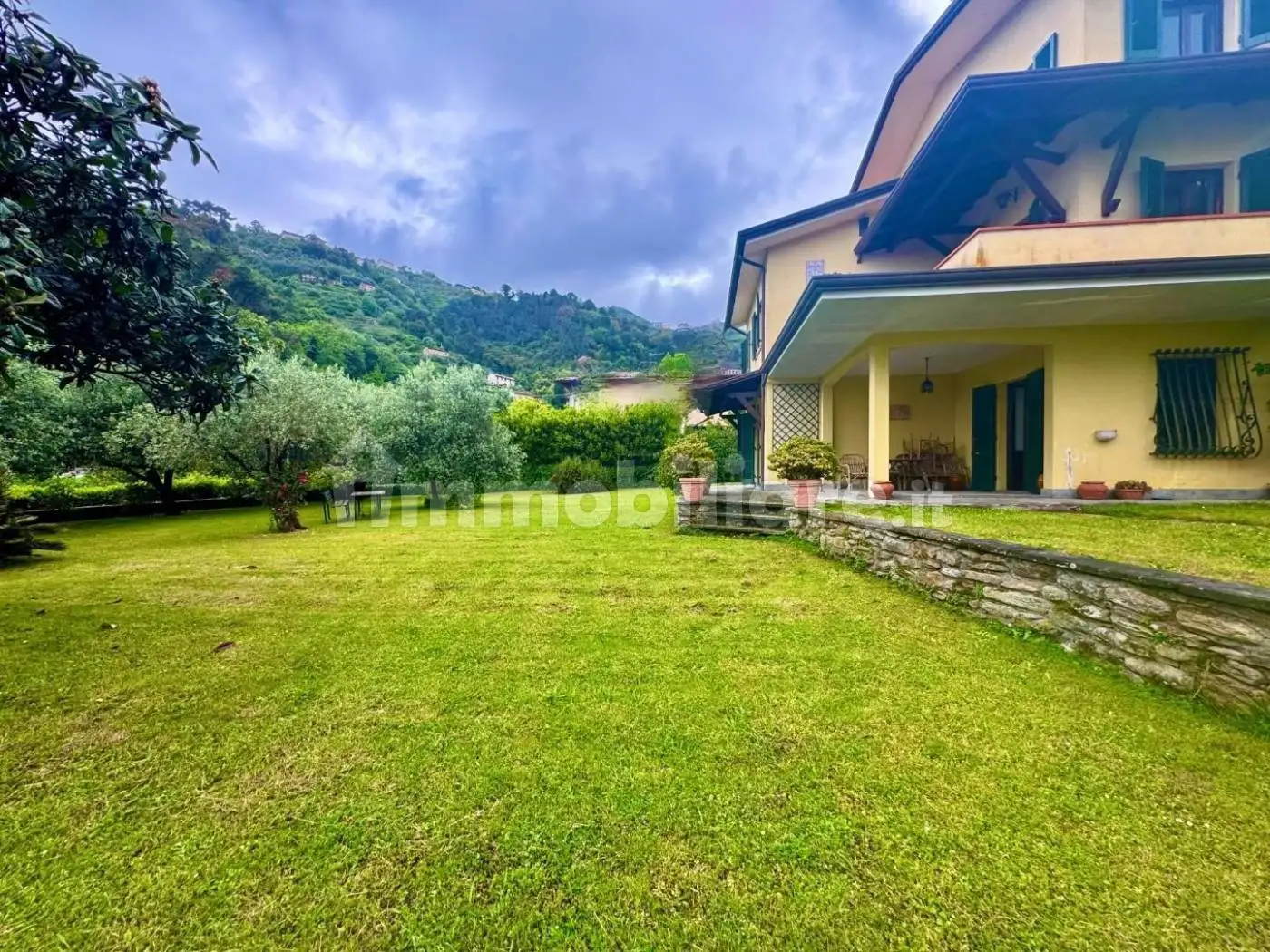 Villetta a schiera in vendita a Montignoso