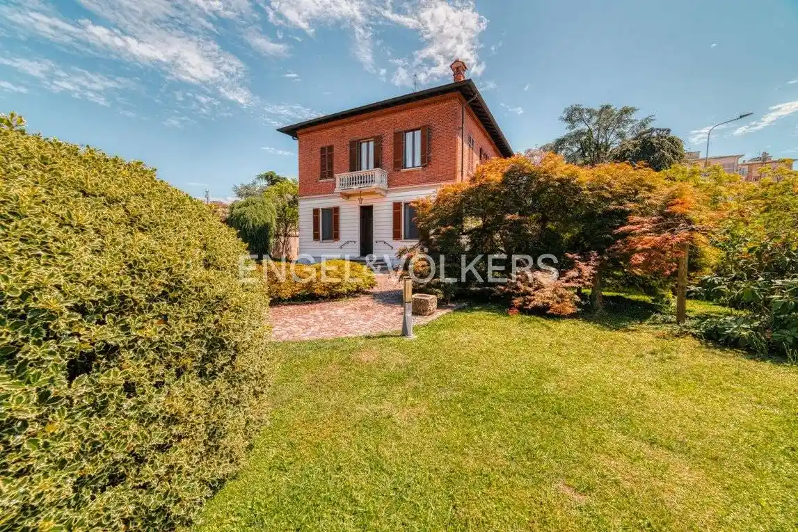 Villa in vendita a Trecate
