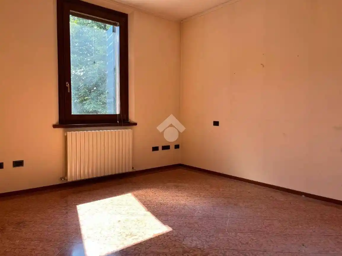 Trilocale via Petrarca 2, Centro, Pegognaga - foto 3