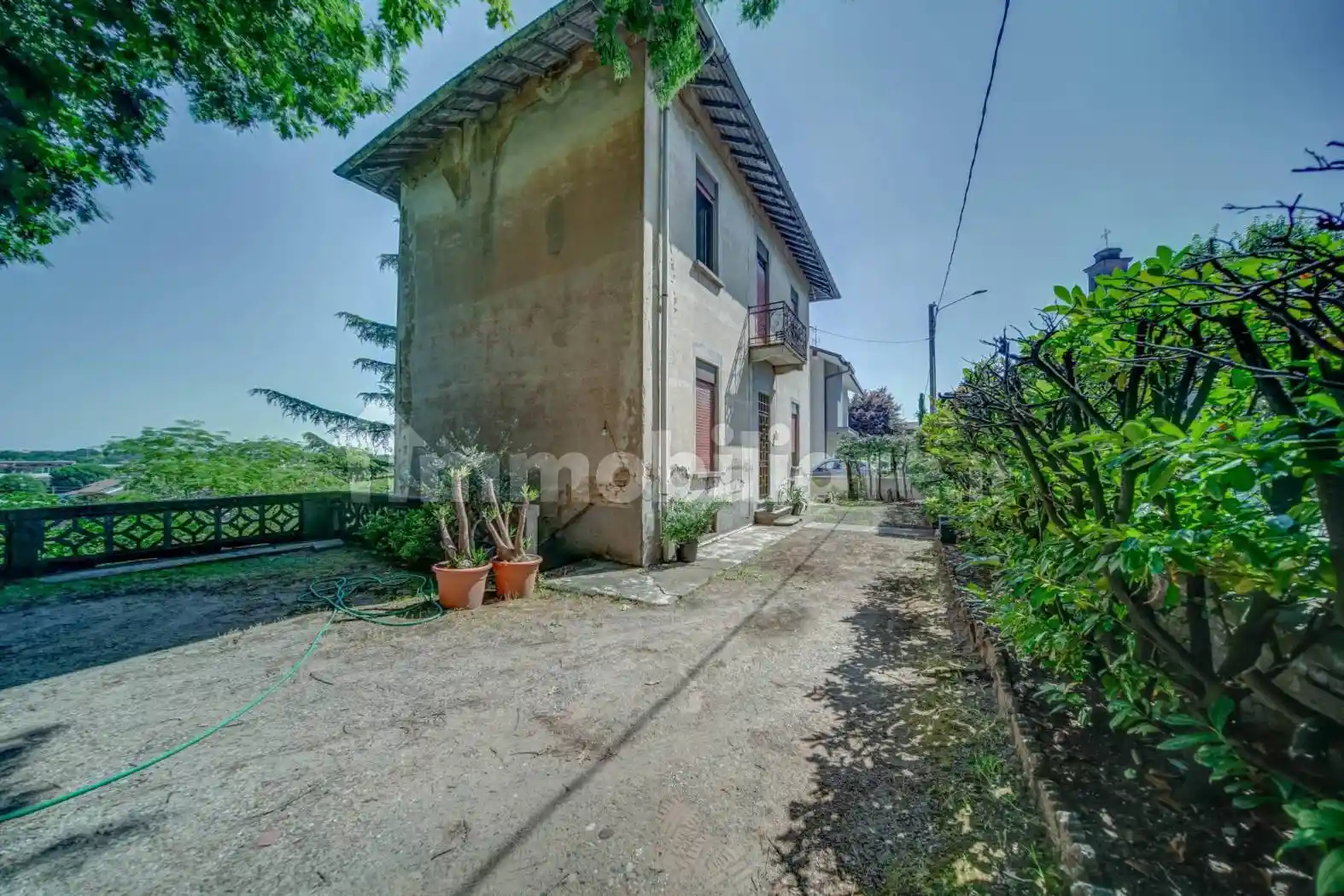 Villa in vendita a Cardano al Campo