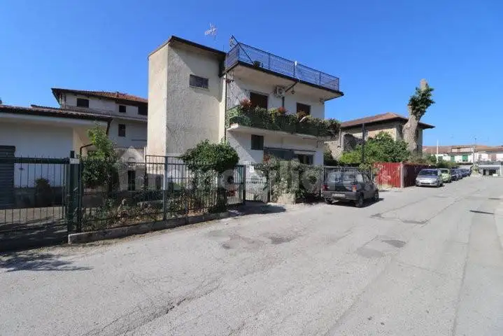 Appartamento in vendita a Vairano Patenora