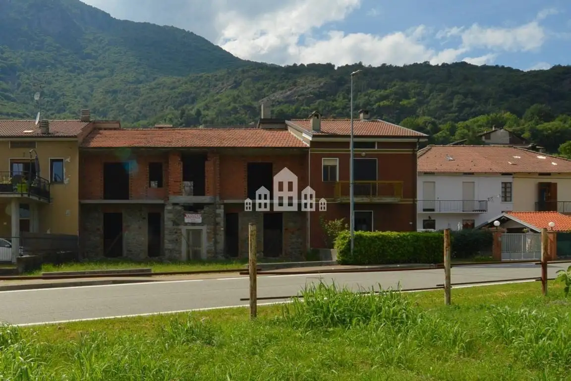 Casa indipendente in vendita a Quassolo