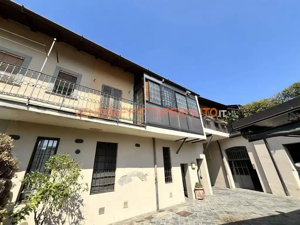 Casa indipendente in vendita a Romano di Lombardia