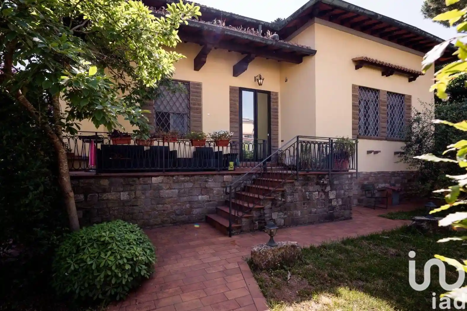 Villa in vendita a Campi Bisenzio
