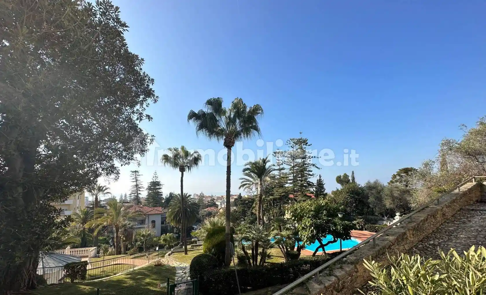 Appartamento in vendita a Bordighera