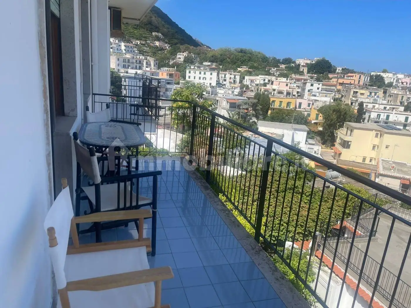 Appartamento in affitto a Ischia