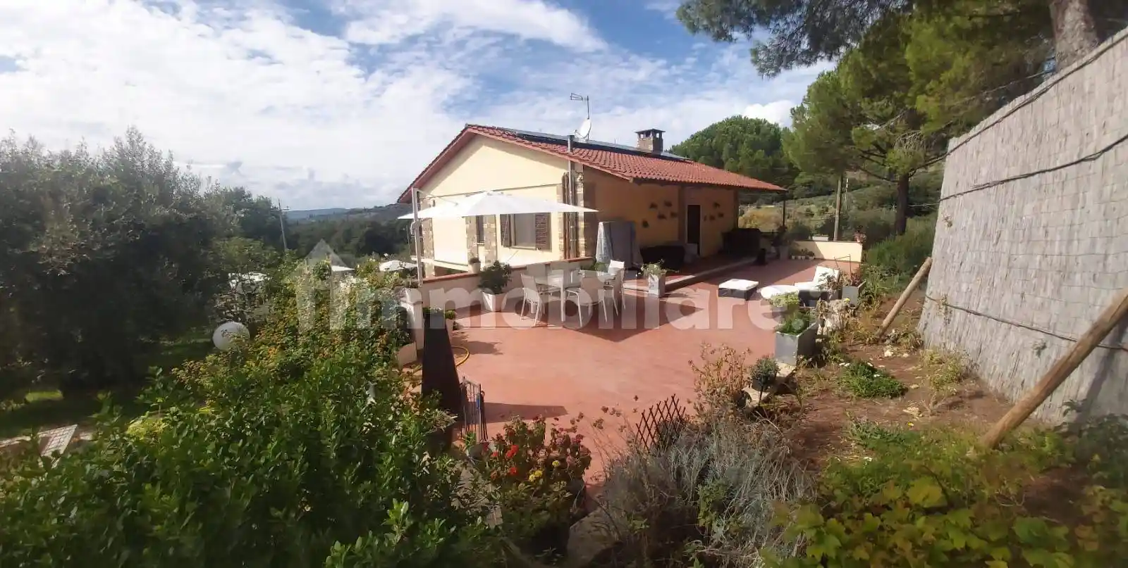 Villa in vendita a Passignano sul Trasimeno
