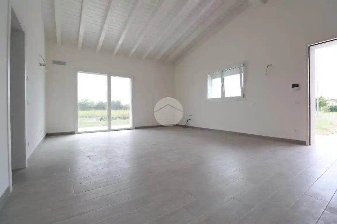 Villa unifamiliare via G. Perlasca, Castelbelforte - foto 5