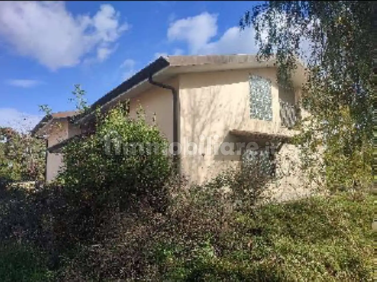 Villa in vendita a Latina