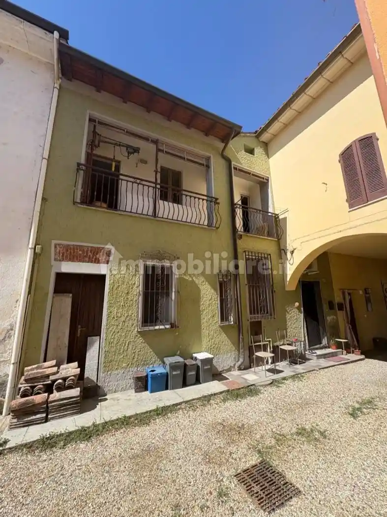 Casa indipendente in vendita a Dorno