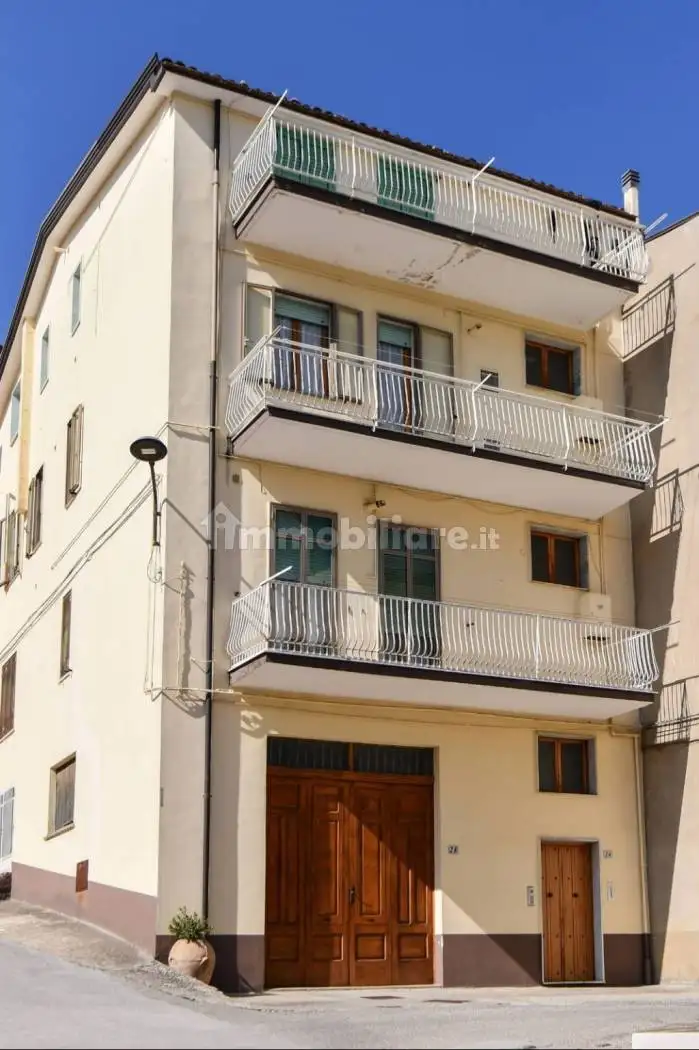 Palazzo - Edificio in vendita a Calitri