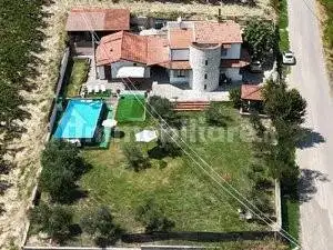 Villa in vendita a Penne