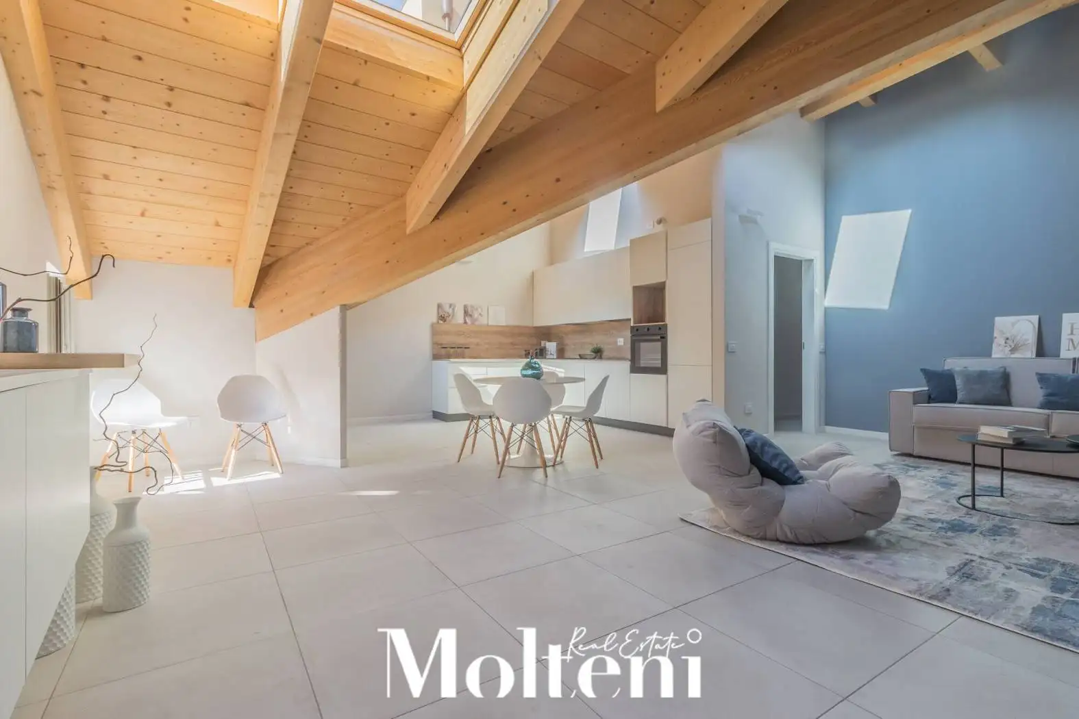 Trilocale piazza Santa Marta 2, Centro, Bellano - foto 3