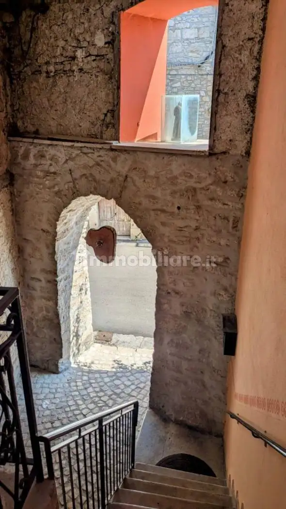 Terratetto unifamiliare Vico 1 Aquilonia, Carpinone - foto 3