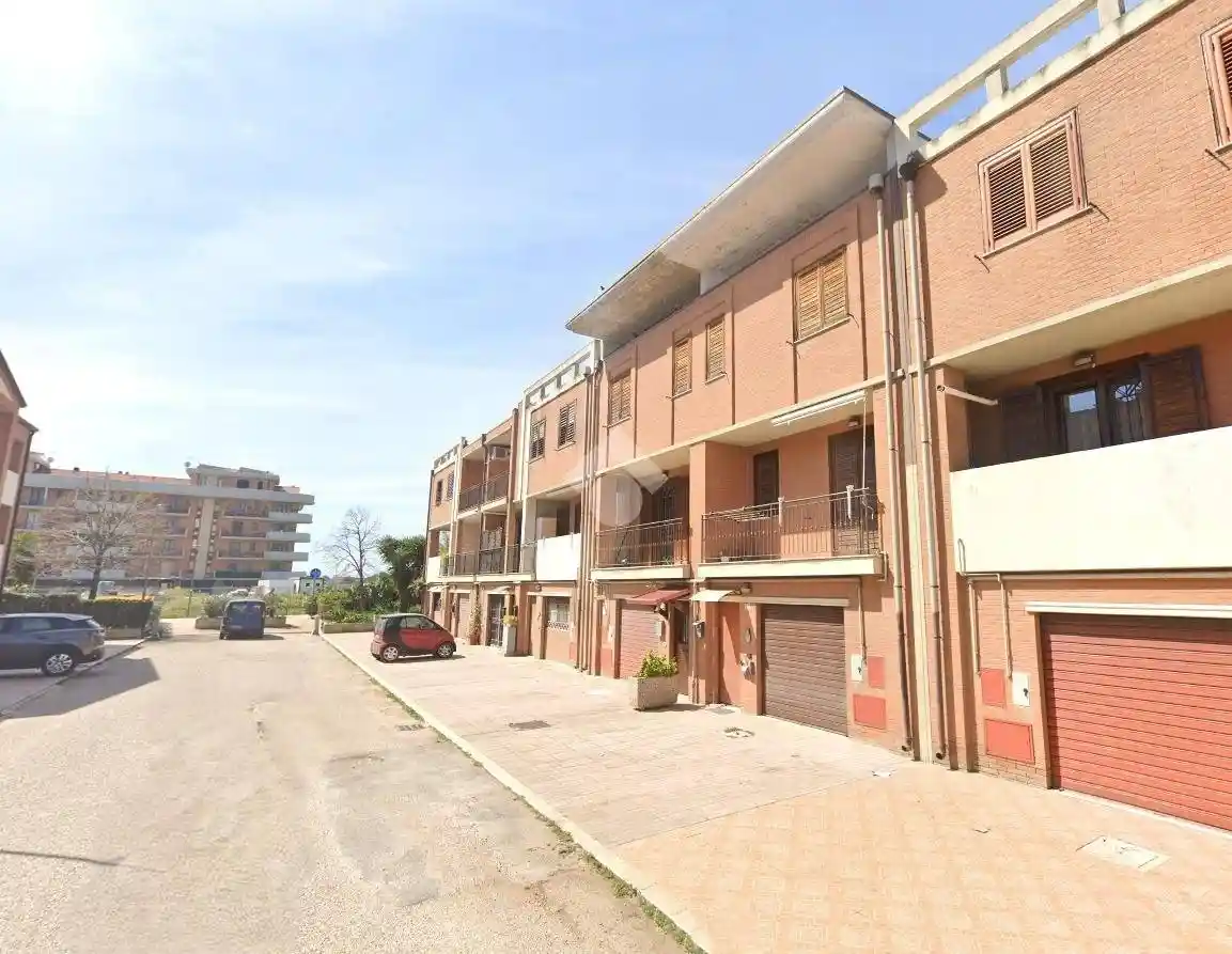 Villa unifamiliare via Antonio Rosiello 47, Comparto Biccari, Foggia - foto 2