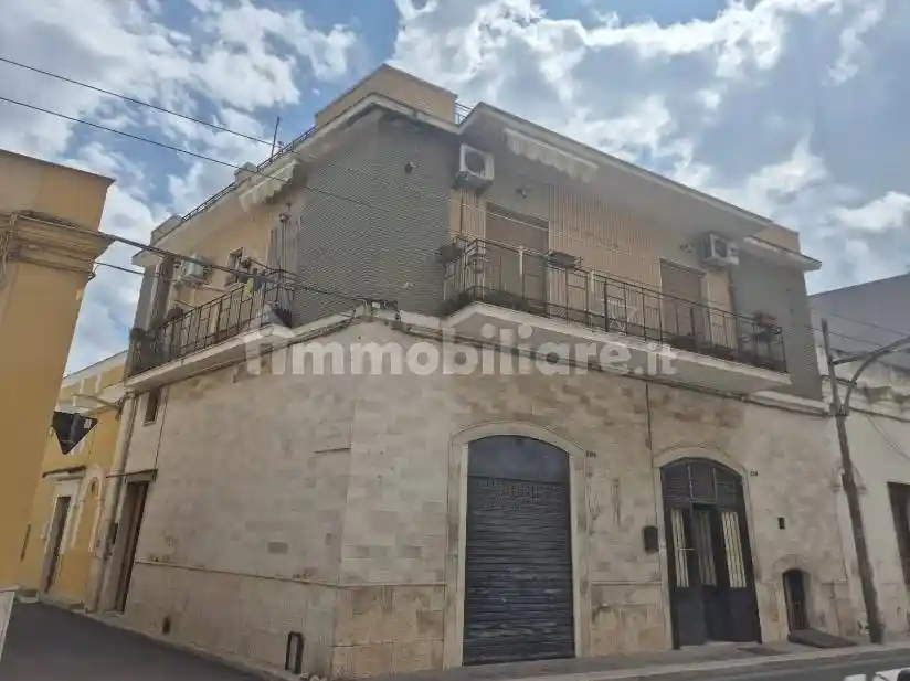 Casa indipendente in vendita a Bari