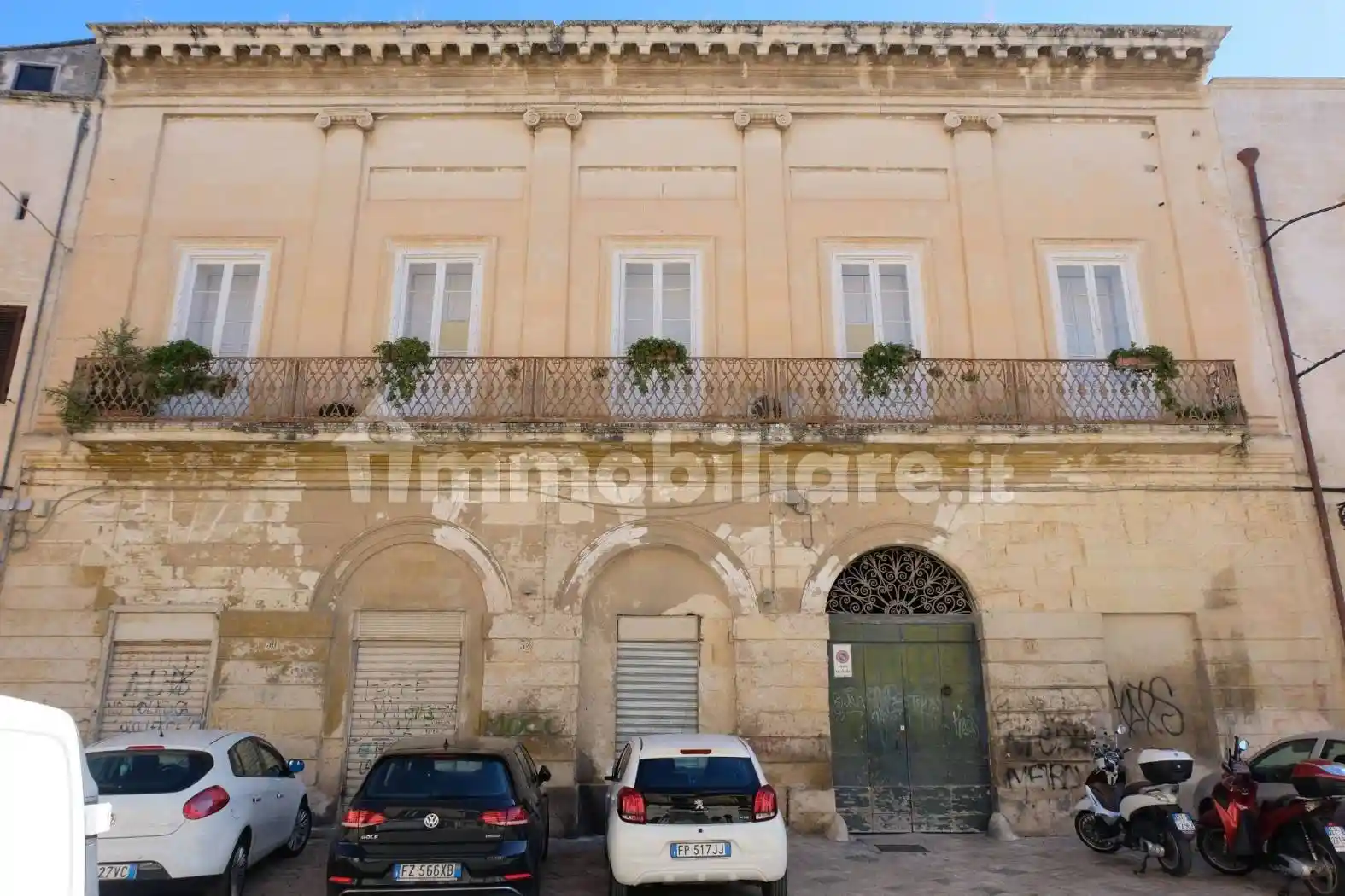 Palazzo - Edificio in vendita a Lecce
