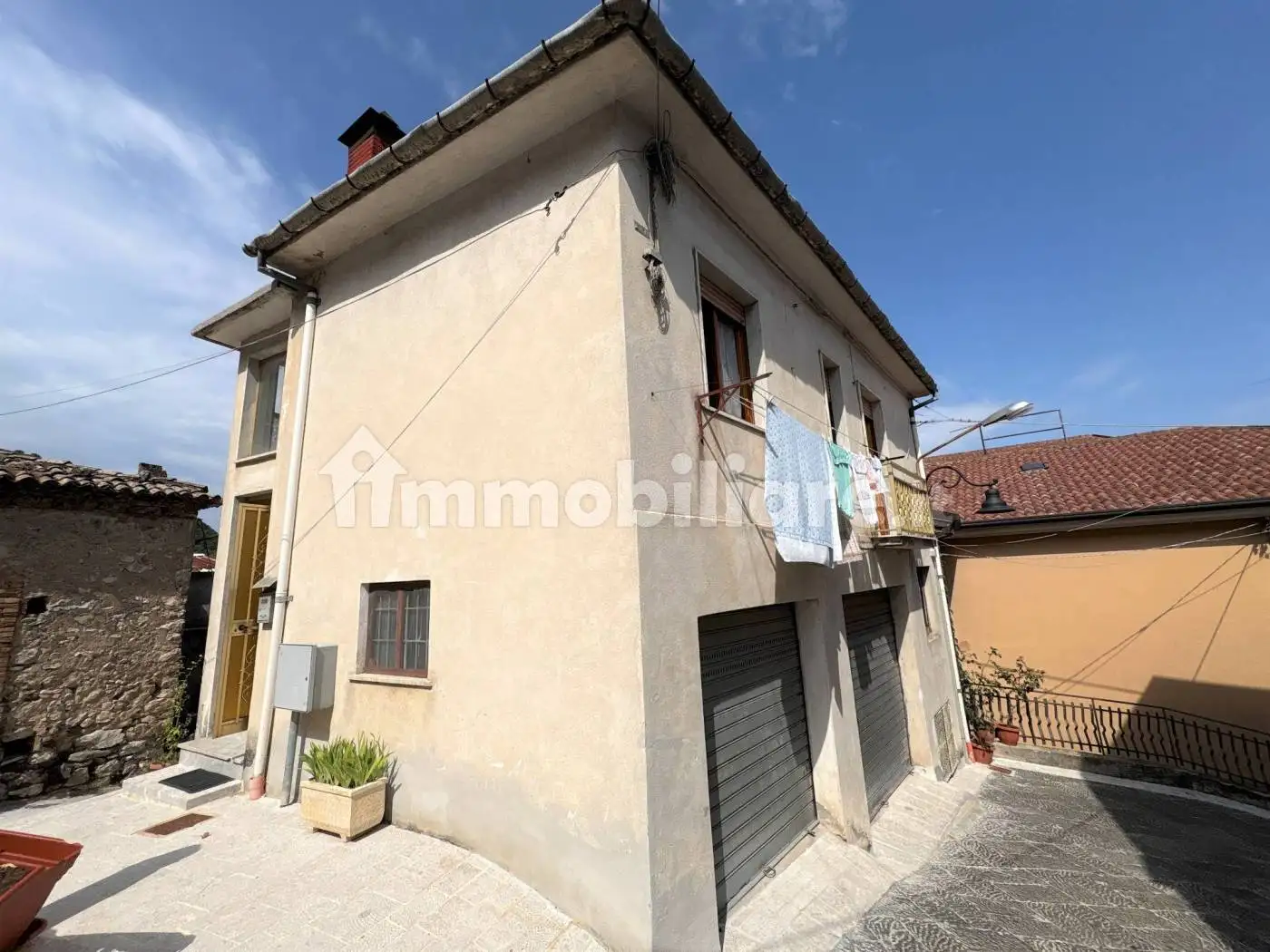 Casa indipendente in vendita a Chiusano di San Domenico