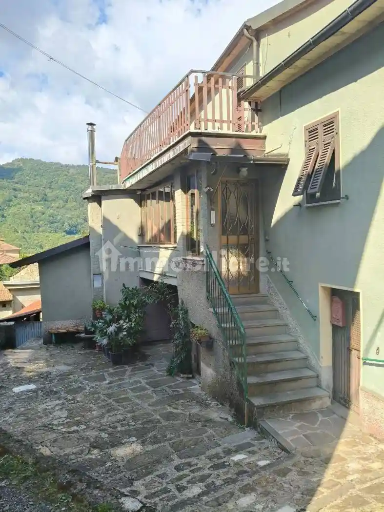 Casa indipendente in vendita a Pontremoli